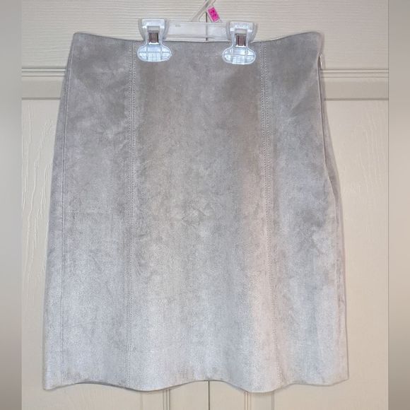 Aritzia Babaton Modern Mini Skirt - Faux Suede Light Tan/Sand - Picture 2 of 7